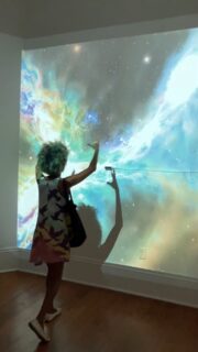 The payoff of my show at @antenna.works is seeing how people interact with the pieces. hermit me gets to catch up with old friends and meet so many new people. The show is up until the end of October, with a second opening on Oct 11, so put it in your calendars and come out and see what's what.
#art #artopening #interactive #realtime #projection #digitalart